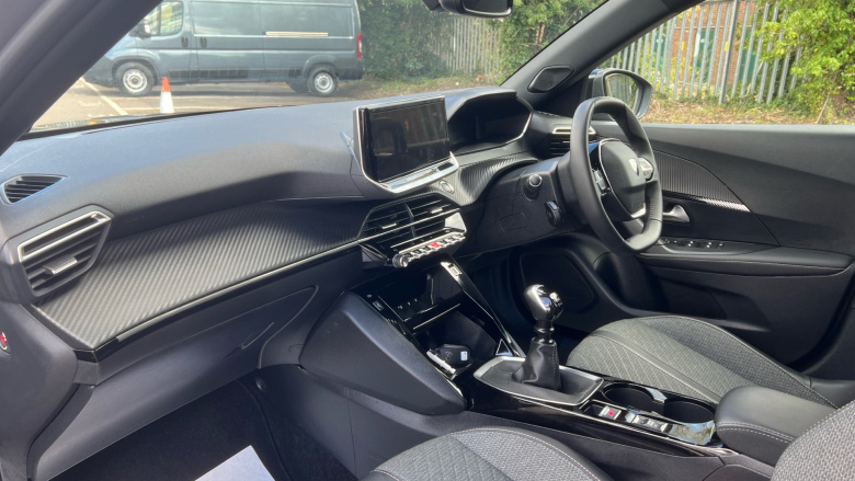 Peugeot 2008 1.2 PureTech 130 Allure 5dr Petrol Estate